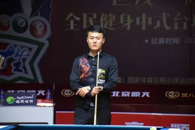 队战术的成 队战术的成